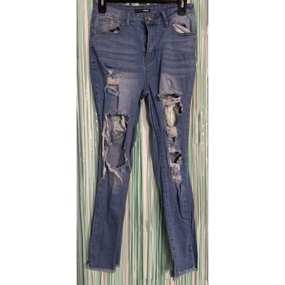 Fashion Nova Light Wash Skinny Jeans, Super Distressed, Large Holes, Juniors 7